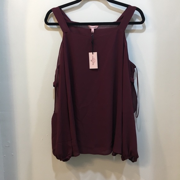 Juicy Couture Cold Shoulder Top - Picture 2 of 6